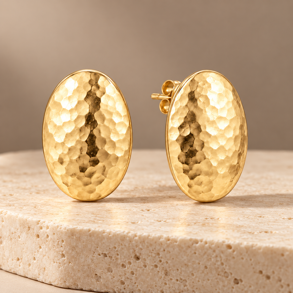 Avelissesw Gold-Tone Hammered Oval Stud Earrings