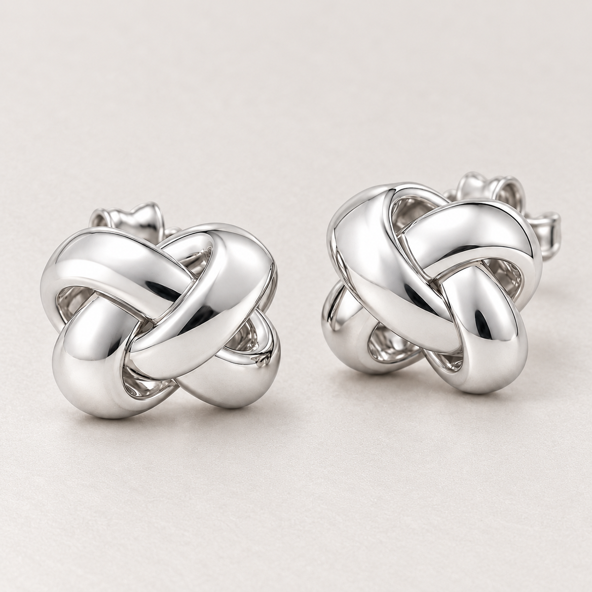 Avelissesw Silver-Tone Knotted Stud Earrings