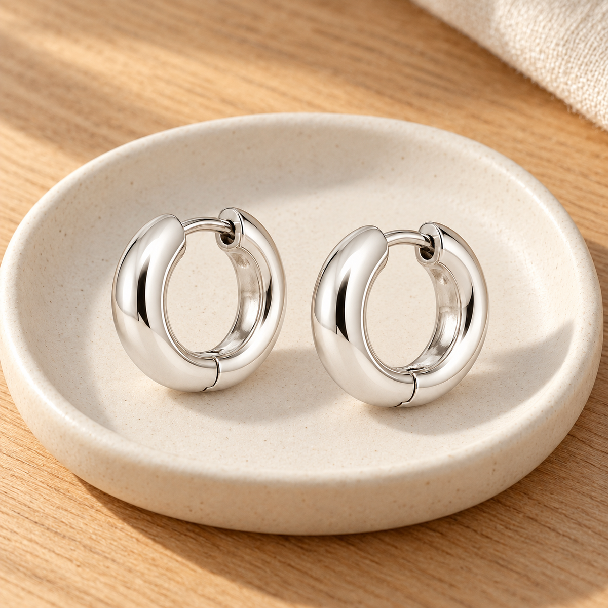 Avelissesw Silver-Tone Chunky Hoop Earrings